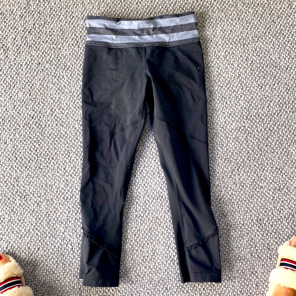COPY - Lululemon crop leggings ruffle and zip detail size 4